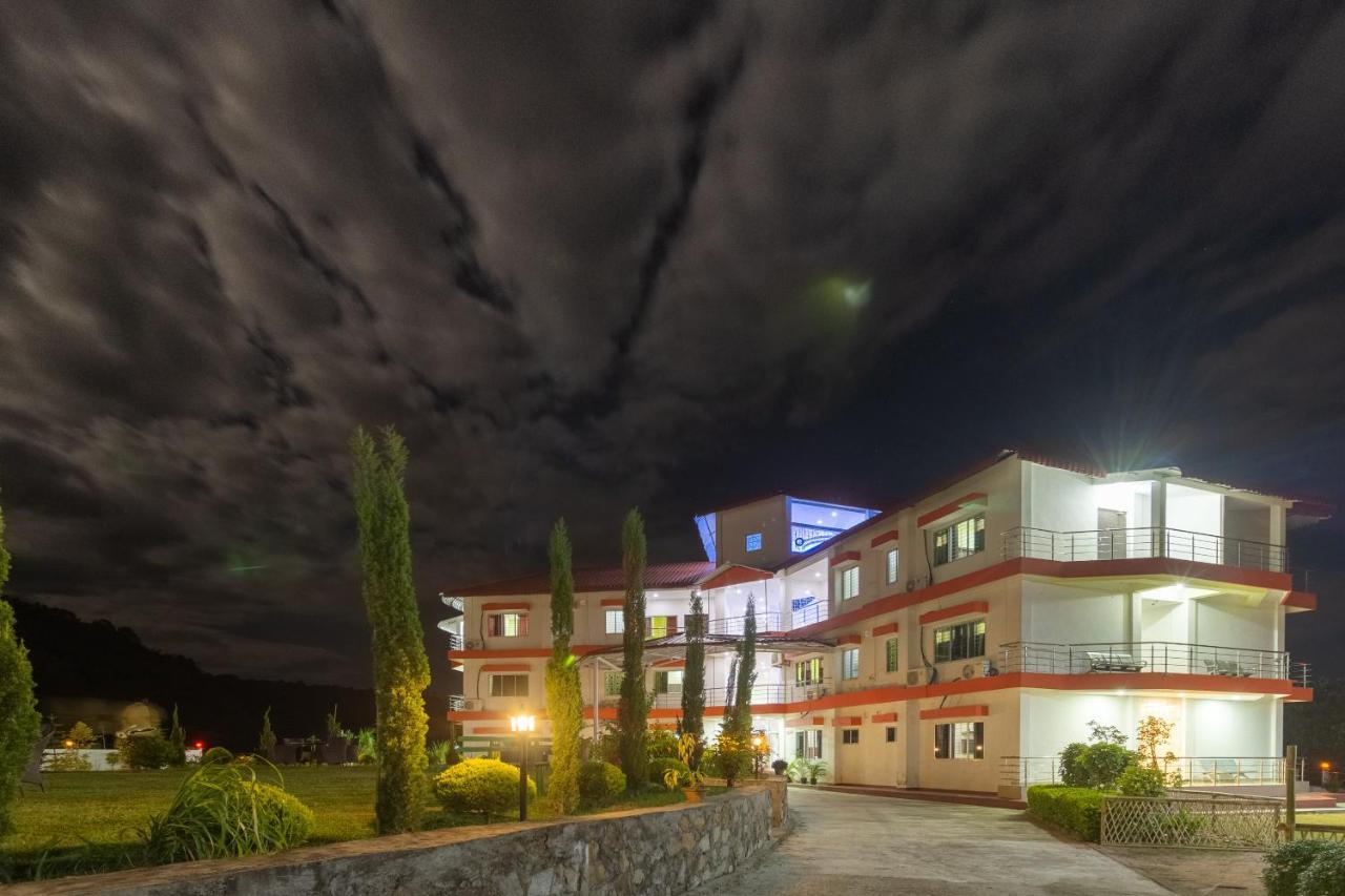 La Vue Resort Kaziranga Exterior photo